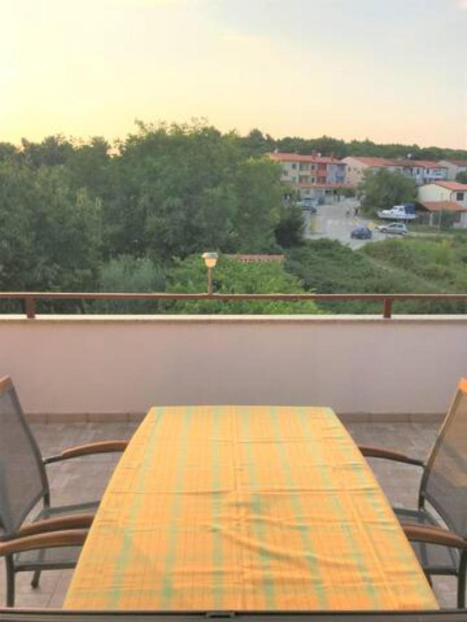 App Anita Apartment Premantura Bagian luar foto