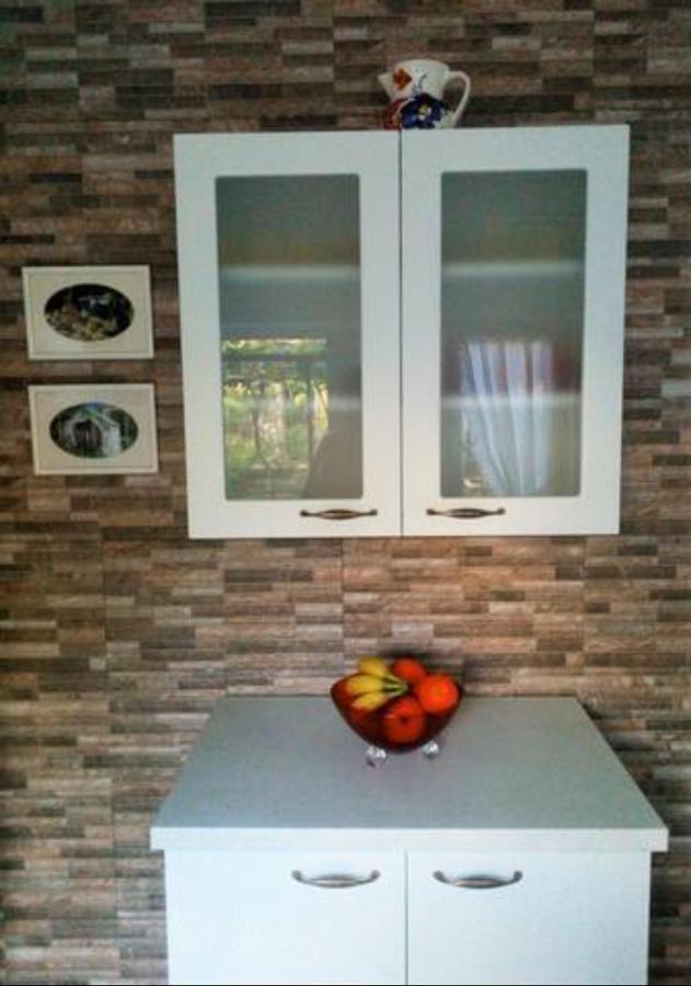 App Anita Apartment Premantura Bagian luar foto