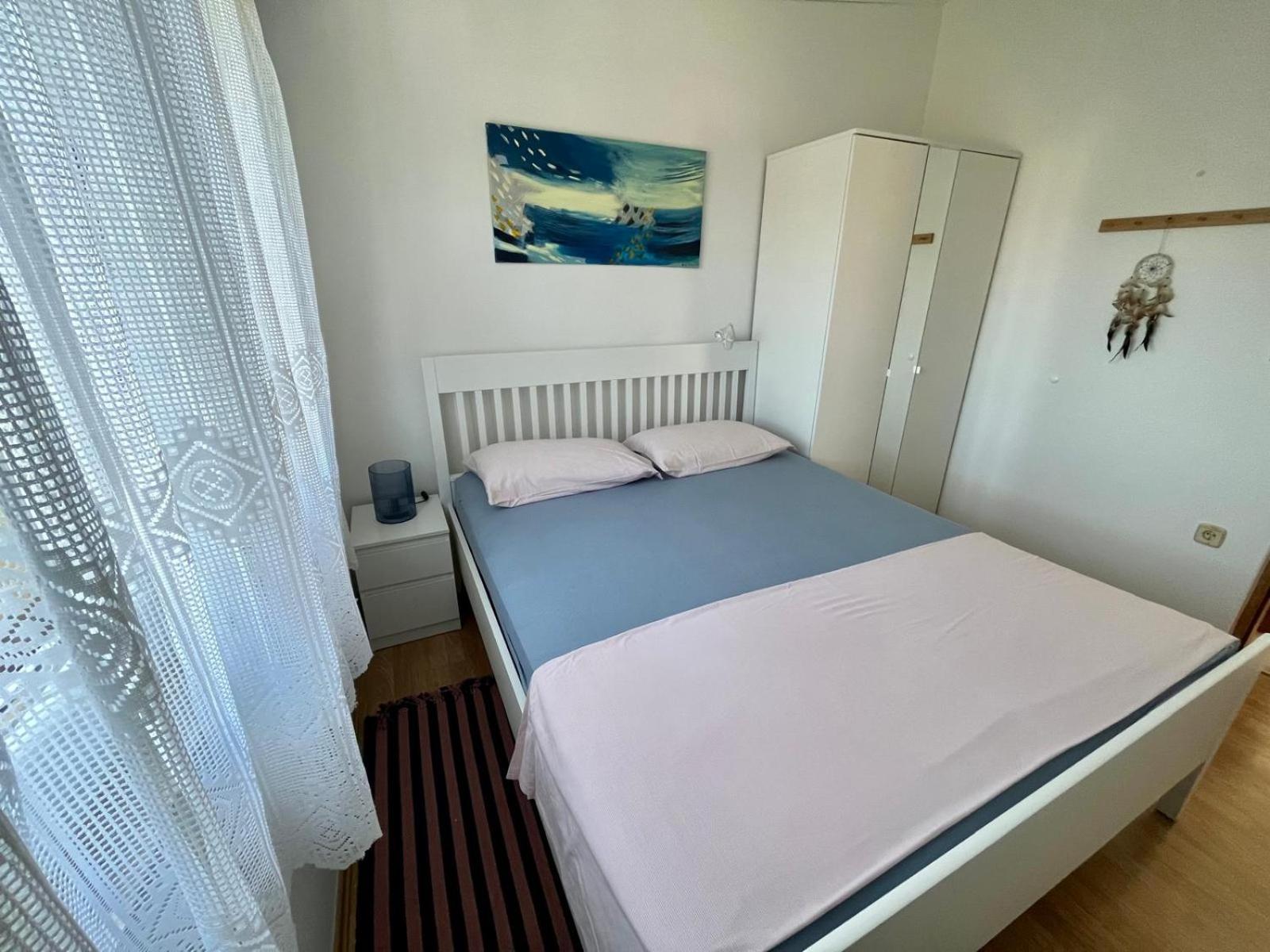 App Anita Apartment Premantura Bagian luar foto